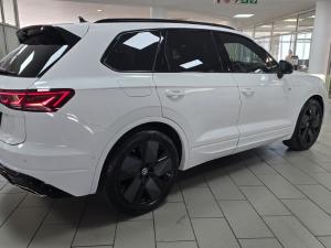 Volkswagen Touareg V6 TDI R-Line - Image 25