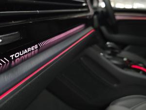 Volkswagen Touareg V6 TDI R-Line - Image 4