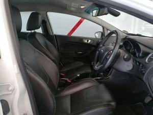 Ford Fiesta 5-door 1.0T Titanium - Image 15
