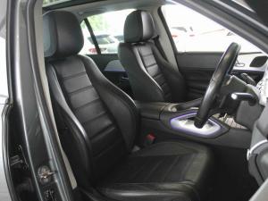 Mercedes-Benz GLE GLE300d 4Matic - Image 39