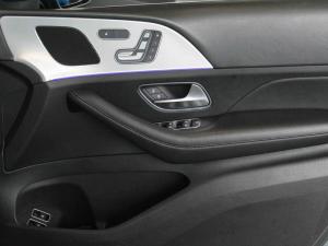 Mercedes-Benz GLE GLE300d 4Matic - Image 45