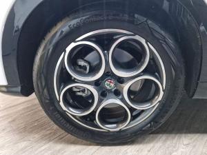 Alfa Romeo Tonale 1.5T Hybrid Ti - Image 15