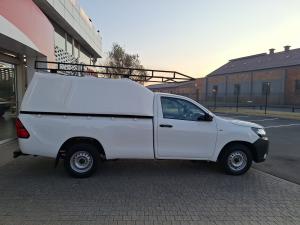 Toyota Hilux 2.0 single cab S (aircon) - Image 3