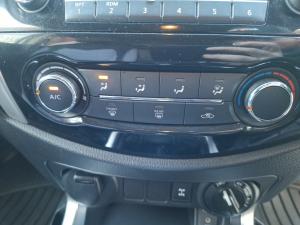Nissan Navara 2.3D double cab 4x4 SE - Image 16
