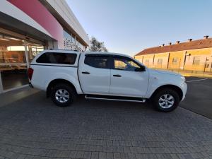 Nissan Navara 2.3D double cab 4x4 SE - Image 3