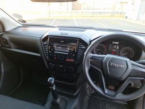 Isuzu D-Max 1.9TD single cab - Image 6