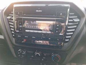 Isuzu D-Max 1.9TD single cab - Image 11