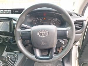 Toyota Hilux 2.0 single cab S (aircon) - Image 8