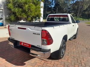 Toyota Hilux 2.4GD-6 single cab 4x4 Raider manual - Image 2