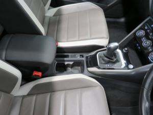 Volkswagen T-ROC 1.4 TSI Design Tiptronic - Image 16