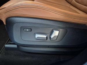 BMW X7 M50d - Image 16