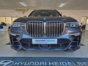 BMW X7 M50d - Image 2