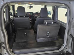 Suzuki Jimny 1.5 GLX AllGrip 3-door manual - Image 17