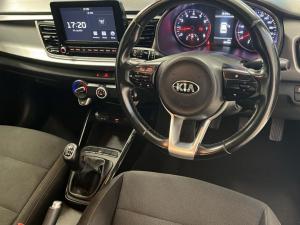 Kia Rio hatch 1.4 EX - Image 11