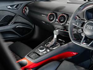 Audi TT TT RS coupe quattro - Image 10