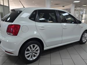 Volkswagen Polo Vivo hatch 1.4 Comfortline - Image 12
