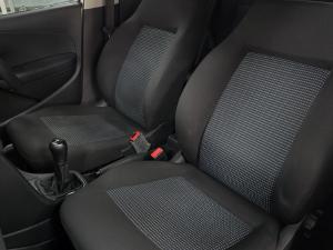 Volkswagen Polo Vivo hatch 1.4 Comfortline - Image 6
