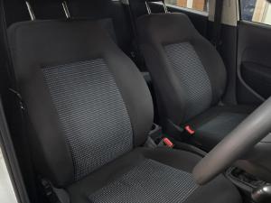 Volkswagen Polo Vivo hatch 1.4 Comfortline - Image 7