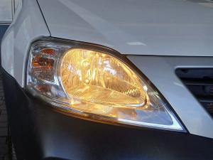 Nissan NP200 1.6i safety pack (aircon) - Image 29
