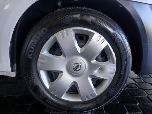 Nissan NP200 1.6i safety pack (aircon) - Image 30