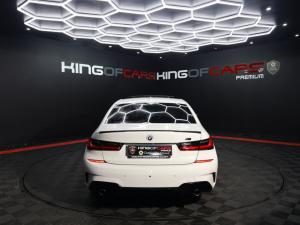 BMW 3 Series 330i Sport Line Launch Edition - Image 5