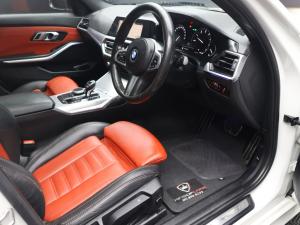 BMW 3 Series 330i Sport Line Launch Edition - Image 9