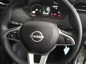 Nissan Magnite 1.0 Visia manual - Image 12