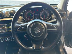 Suzuki Swift 1.2 GLX manual - Image 11