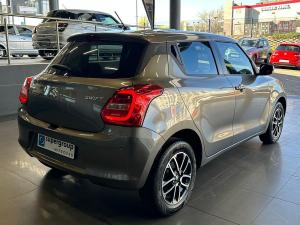 Suzuki Swift 1.2 GLX manual - Image 7