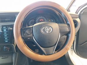 Toyota Corolla Quest 1.8 Plus manual - Image 8