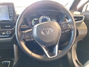 Toyota Corolla Cross 1.8 Hybrid XS - Image 8