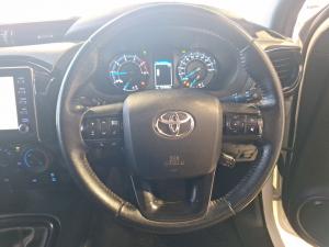 Toyota Hilux 2.8GD-6 Xtra cab Legend manual - Image 11