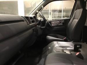 Toyota Hiace 2.5D-4D Ses-fikile 16-seater - Image 9