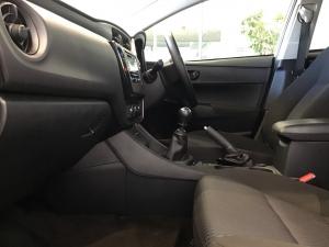 Toyota Corolla Quest 1.8 Plus manual - Image 9