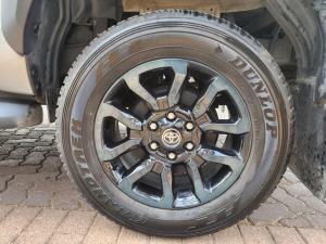 Toyota Hilux 2.8GD-6 double cab 4x4 Legend auto - Image 10