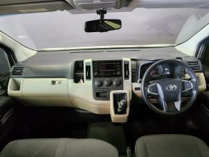 Toyota Quantum 2.8 SLWB panel van - Image 6