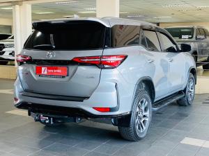 Toyota Fortuner 2.4GD-6 4x4 - Image 2