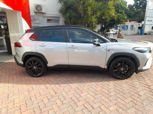 Toyota Corolla Cross 1.8 Hybrid GR-Sport - Image 3