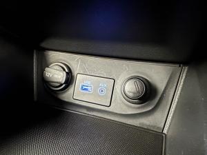 Hyundai Creta 1.6D Executive automatic - Image 12