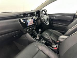 Toyota Corolla 1.8 Prestige - Image 11