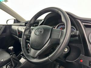 Toyota Corolla 1.8 Prestige - Image 13