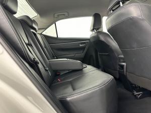 Toyota Corolla 1.8 Prestige - Image 13