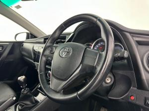 Toyota Corolla 1.8 Prestige - Image 15
