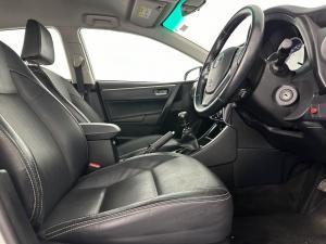Toyota Corolla 1.8 Prestige - Image 16