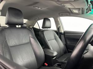 Toyota Corolla 1.8 Prestige - Image 18