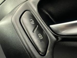 Volkswagen Polo Vivo 1.4 Trendline - Image 11