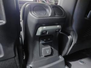 Jeep Wrangler Unlimited 2.0T Sahara - Image 9