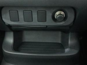 Mitsubishi Triton 2.4DI-D single cab GL - Image 10