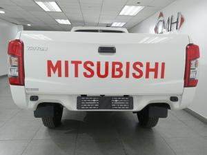 Mitsubishi Triton 2.4DI-D single cab GL - Image 4