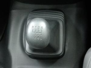 Mitsubishi Triton 2.4DI-D single cab GL - Image 8